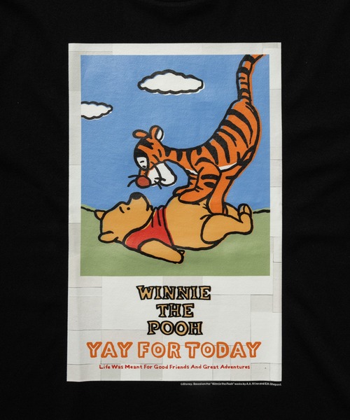Disney（ディズニー）の「Pooh / T-shirt Designed byNAIJEL GRAPH（Tシャツ/カットソー・メンズ・ブラック/ホワイト・XX-LARGE/X-LARGE/LARGE/MEDIUM）」の10枚目の写真