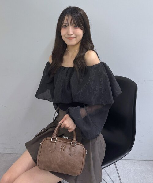 mline（エムライン）の「[mline]オフショルボリュームブラウス（シャツ/ブラウス・レディース・ブラック/グレー/オフホワイト・FREE）」の14枚目の写真