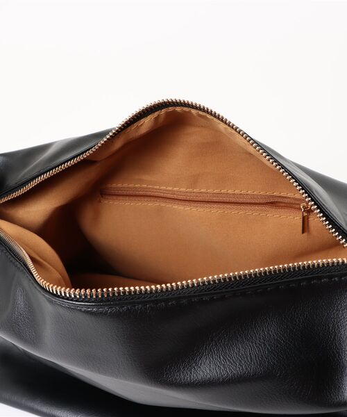 Burner(バーナー)の「【OKUOKU 0909】大容量フェイクレザー ショルダーバッグ oku-bag-10-31【RBTS】(ショルダーバッグ・レディース・グレー/ブラウン/ブラック・FREE)」の6枚目の写真