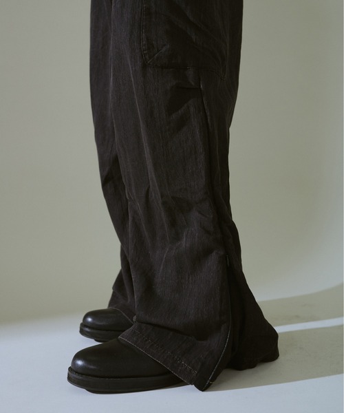 CAMPHOR WOOD(カンファーウッド)の「snow-wash faded rayon nylon l/s jump suit / ケミカルウォッシュフェードナイロンレーヨンL/Sジャンプスーツ(つなぎ/オールインワン・メンズ・ブラック系2/ブラック系1・SMALL/MEDIUM/LARGE)」の16枚目の写真