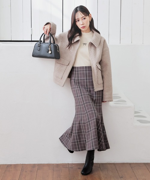 Honeys（ハニーズ）の「フレア袖ニット（ニット/セーター・レディース・アイボリー/ホワイト×ブラック/サックスブルー/ブラック・L/M/S）」の8枚目の写真