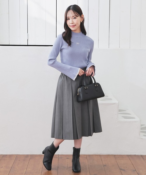 Honeys（ハニーズ）の「フレア袖ニット（ニット/セーター・レディース・アイボリー/ホワイト×ブラック/サックスブルー/ブラック・L/M/S）」の19枚目の写真