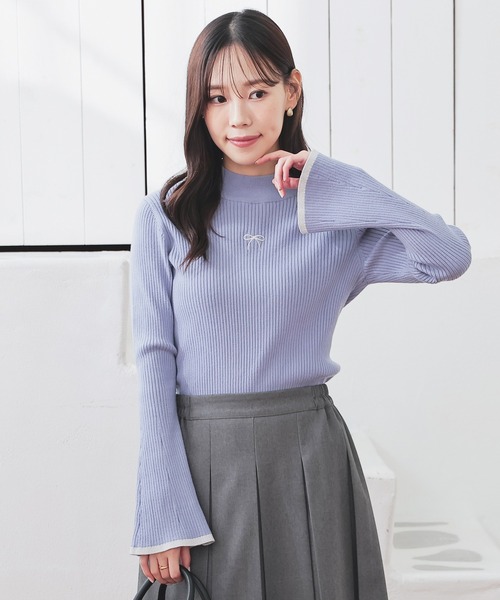 Honeys（ハニーズ）の「フレア袖ニット（ニット/セーター・レディース・アイボリー/ホワイト×ブラック/サックスブルー/ブラック・L/M/S）」の20枚目の写真