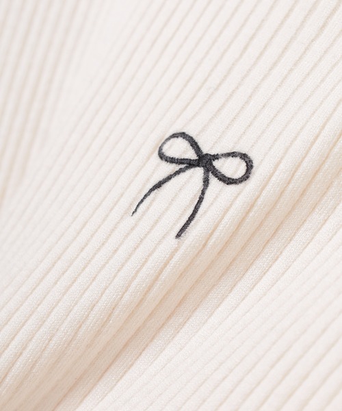 Honeys（ハニーズ）の「フレア袖ニット（ニット/セーター・レディース・アイボリー/ホワイト×ブラック/サックスブルー/ブラック・L/M/S）」の6枚目の写真