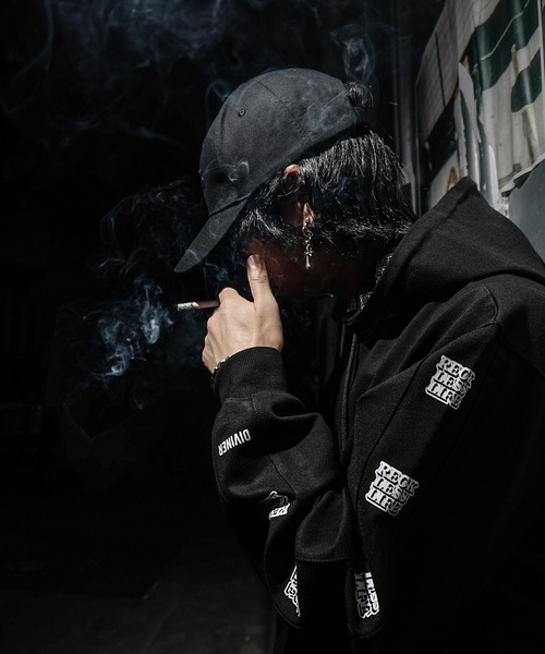 DIVINER(ディヴァイナー)の「【DIVINER】Invisible Feeling HOODIE(パーカー・メンズ・ブラック・M/L)」の2枚目の写真