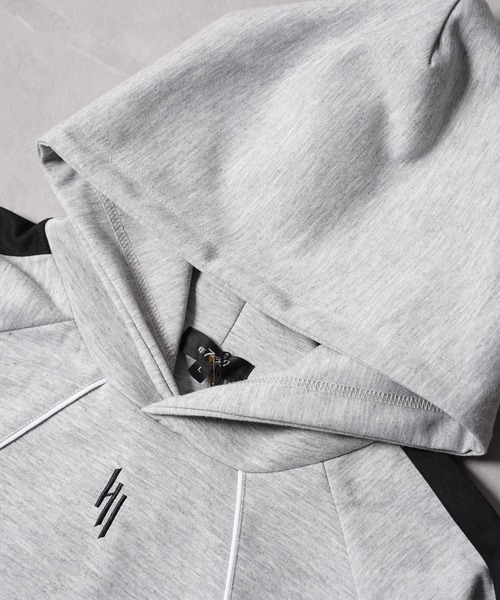 1111clothing(ワンフォークロージング)の「パイピング デザイン パーカー / Piping Design Hoodie(パーカー・メンズ・ネイビー/ブラック/グレー・L/M)」の14枚目の写真