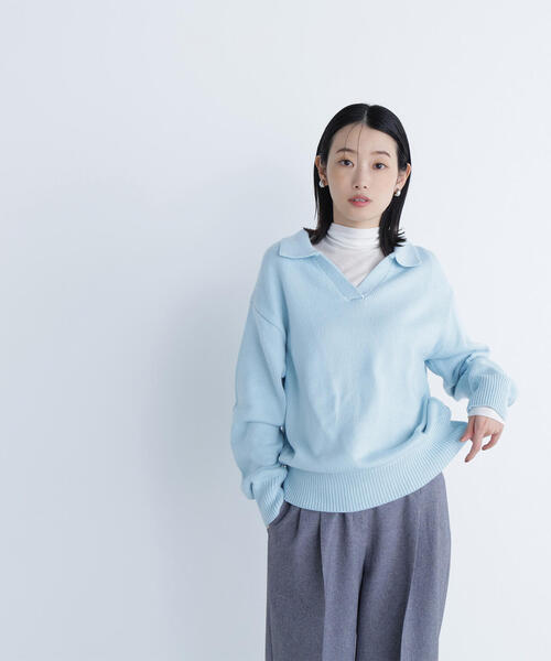 NATURAL BEAUTY BASIC(ナチュラルビューティーベーシック)の「◇スキッパーポロニット(ニット/セーター・レディース・ベージュ/ブルー/グレー・FREE)」の1枚目の写真
