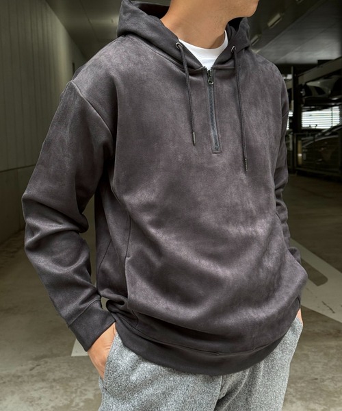 ikka（イッカ）の「【抗菌防臭／吸水速乾】GOKU楽スエードハーフジップパーカ（パーカー・メンズ・カーキ/グレイッシュベージュ/ブルー/キャメル/チャコール・M/L/XL/S）」の2枚目の写真