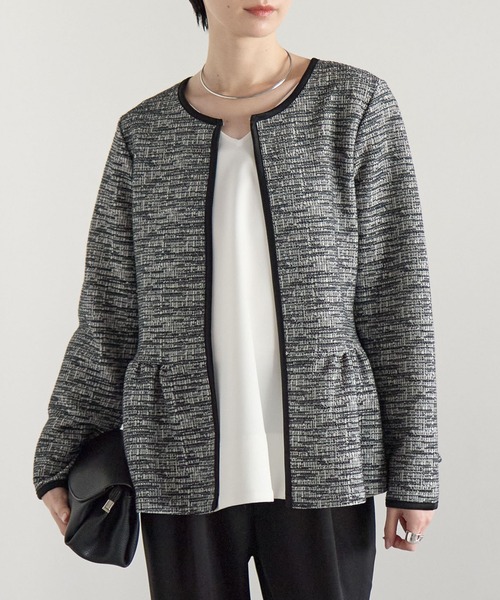 RIRIYANO（リリヤーノ）の「ペプラムジャケット×テーパードパンツ セレモニー2点セット／カットツイード／入学式・卒業式・七五三・通勤（スーツセット・レディース・ブラック/ライトグレー・X-LARGE/LARGE/MEDIUM）」の3枚目の写真