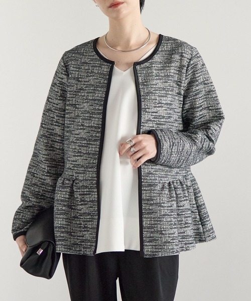 RIRIYANO（リリヤーノ）の「ペプラムジャケット×テーパードパンツ セレモニー2点セット／カットツイード／入学式・卒業式・七五三・通勤（スーツセット・レディース・ブラック/ライトグレー・X-LARGE/LARGE/MEDIUM）」の11枚目の写真