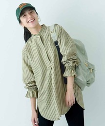 Live in comfort（リブインコンフォート）の「リブ　イン　コンフォート　コットンパール風ボタンが素敵な　織柄ストライプのサッカーチュニック（チュニック）」