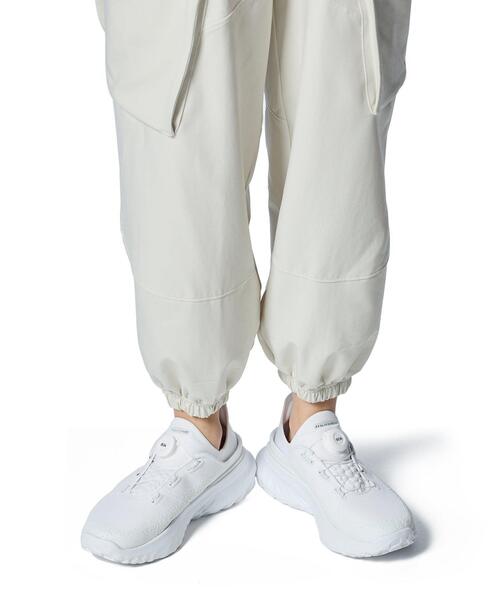 UNDER ARMOUR（アンダーアーマー）の「UAアンストッパブル カーゴパンツ（ライフスタイル/レディース）（その他パンツ・レディース・オフホワイト・S/L/M/XL）」の4枚目の写真