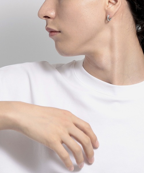 LAH（エルエーエイチ）の「フープピアス（ピアス（両耳用）・レディース・シルバー・ONE SIZE）」の11枚目の写真