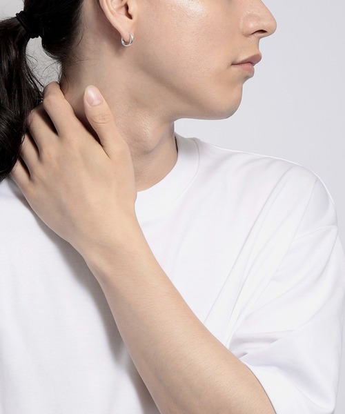 LAH（エルエーエイチ）の「フープピアス（ピアス（両耳用）・レディース・シルバー・ONE SIZE）」の12枚目の写真