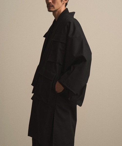 和ROBE(ワローブ)の「和ROBE / FIELD HAORI COAT(ミリタリージャケット・メンズ・ダークオリーブ/ブラック・2/3)」の18枚目の写真