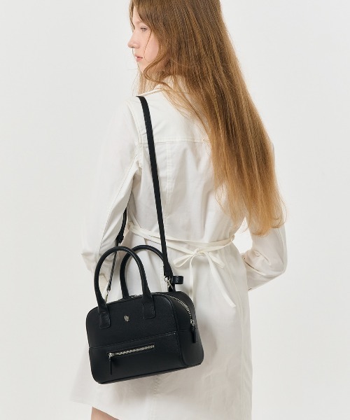 GENERAL IDEA（ジェネラルアイデア）の「【GENERAL IDEA】スクエア2wayトートバッグ / WOMAN GNRL ECO LEATHER TOTE BAG GNRL（トートバッグ・レディース・グレー/ブラック/ブラウン・FREE）」の4枚目の写真