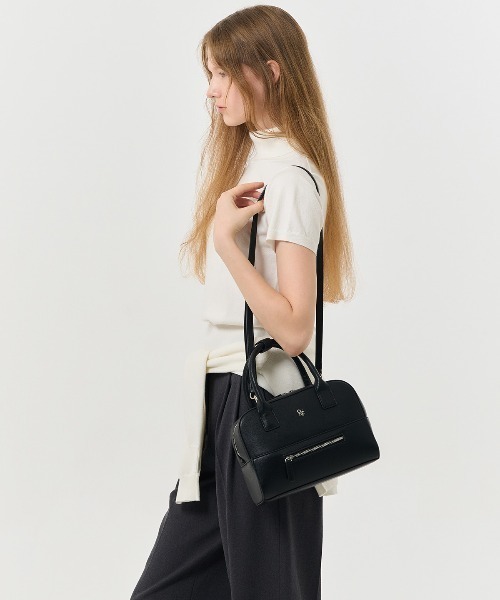 GENERAL IDEA（ジェネラルアイデア）の「【GENERAL IDEA】スクエア2wayトートバッグ / WOMAN GNRL ECO LEATHER TOTE BAG GNRL（トートバッグ・レディース・グレー/ブラック/ブラウン・FREE）」の5枚目の写真