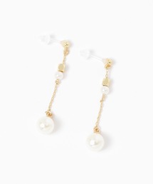 LAKOLE（ラコレ）の「ロングサガリパール樹脂ポストピアス / 592927（ピアス（両耳用））」