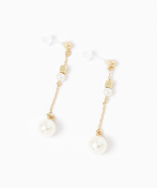 LAKOLE（ラコレ）の「ロングサガリパール樹脂ポストピアス / 592927（ピアス（両耳用）・レディース・その他1/その他2・FREE）」の2枚目の写真