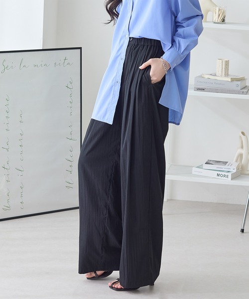 ReDial(リダイアル)の「ヴィンテージ調素材ワイドパンツ(スラックス・レディース・ブラック/チャコールグレー/モカ・M/L/LL/3L)」の2枚目の写真