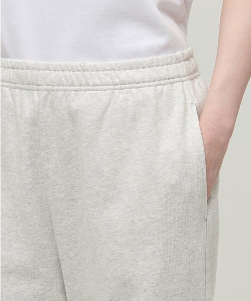 MUSINSA STANDARD WOMAN（ムシンサスタンダードウーマン）の「ウィメンズスウェットショーツ [オートミール]（その他パンツ・レディース・その他・SMALL/MEDIUM/LARGE/X-SMALL）」の5枚目の写真