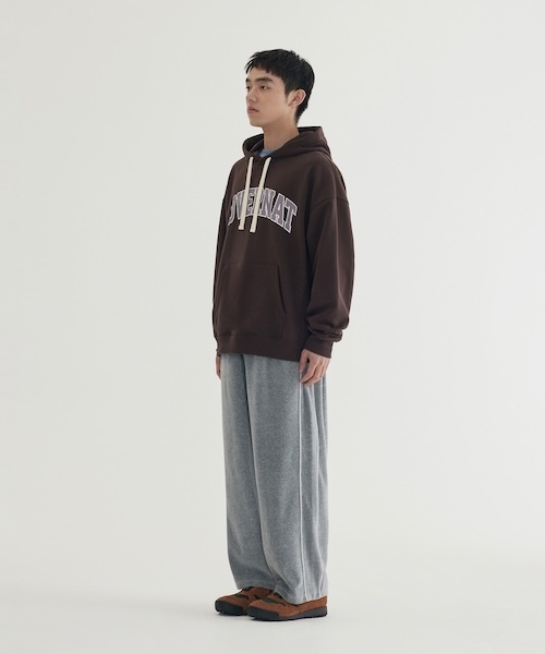 COVERNAT（カバーナット）の「ARCH LOGO HOODIE（パーカー・メンズ・ダークネイビー/杢グレー/チョコ・X-LARGE/LARGE/MEDIUM/SMALL/XX-LARGE）」の5枚目の写真