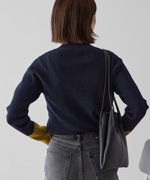 AMERICAN HOLIC（アメリカンホリック）の「バイパチ袖配色リブニットプルオーバー（ニット/セーター・レディース・チャコールグレー/ライトグレー/ブラウン/ダークネイビー・M/L）」の15枚目の写真