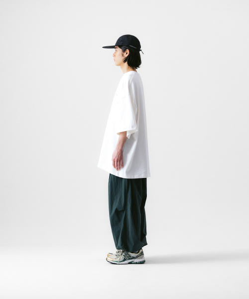 ANGLAN（アングラン）の「Nylon Tuck Belt String Balloon Pants - Green（スウェットパンツ・メンズ・その他・ONE SIZE/2/1）」の6枚目の写真