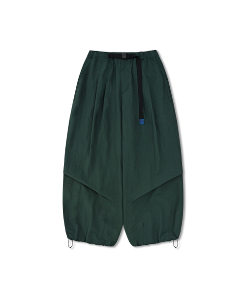 ANGLAN（アングラン）の「Nylon Tuck Belt String Balloon Pants - Green（スウェットパンツ・メンズ・その他・ONE SIZE/2/1）」の10枚目の写真