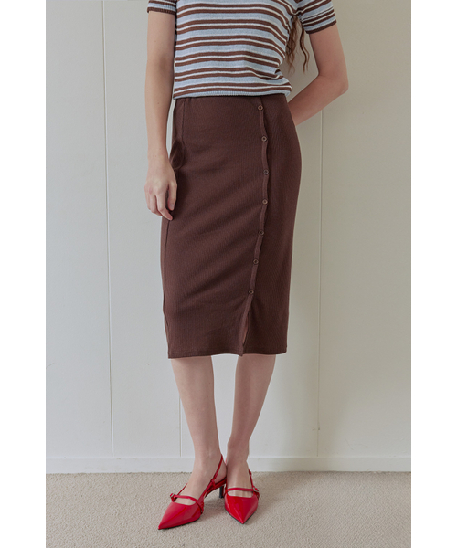 AFTERHOURS(アフターアワーズ)の「BUTTON UP LAYERED MIDI SKIRT (BROWN)(スカート・レディース・その他・FREE)」の4枚目の写真