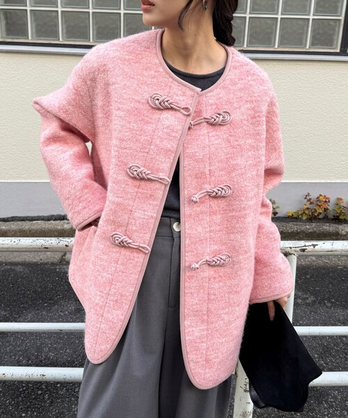 fredy emue（フレディエミュ）の「圧縮ニットチャイナコート（その他アウター・レディース・ダークブラウン/アイボリー/ベビーピンク・38）」の3枚目の写真