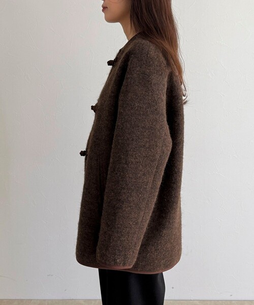 fredy emue（フレディエミュ）の「圧縮ニットチャイナコート（その他アウター・レディース・ダークブラウン/アイボリー/ベビーピンク・38）」の7枚目の写真