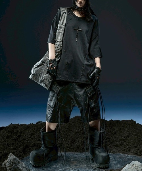 RICH(リッチ)の「【RICH】Cargo Wide Short Pants / 【リッチ】コーティングカーゴハーフパンツ(デニムパンツ・メンズ・ブラック・02/01)」の19枚目の写真