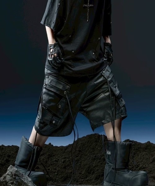 RICH(リッチ)の「【RICH】Cargo Wide Short Pants / 【リッチ】コーティングカーゴハーフパンツ(デニムパンツ・メンズ・ブラック・02/01)」の21枚目の写真