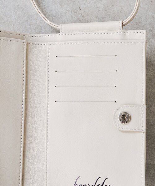 BEARDSLEY(ビアズリー)の「《本革》スマホショルダーBag(ショルダーバッグ・レディース・オフホワイト/ブラック・FREE)」の19枚目の写真