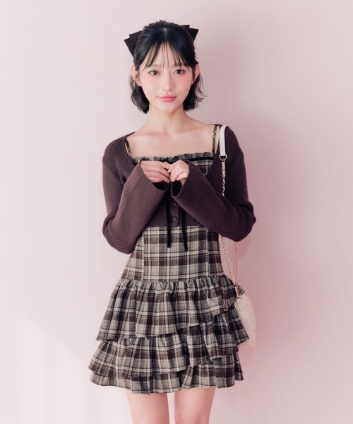 OLIVE des OLIVE（オリーブデオリーブ）の「フリルティアードワンピースとカーデのセット（ワンピース・レディース・チャコール/ブラック系/ボルドー/ブラウン・FREE）」の4枚目の写真