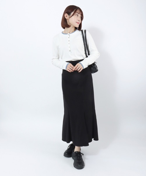 Salong hameu(サロン ハミュー)の「テレコリブ バイカラー ヘンリーネックトップス/レイヤード風ロンT/韓国ストリート/リブカットソー(Tシャツ/カットソー・レディース・ブラック/オフホワイト・M)」の9枚目の写真