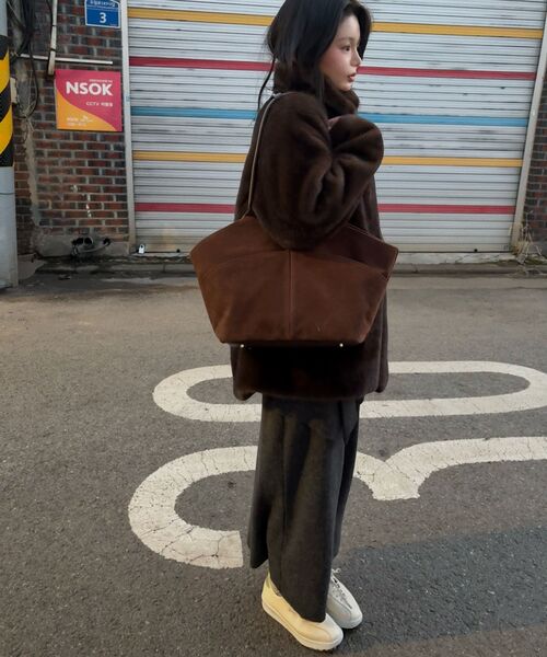 IYSO(イソ)の「テヌアジェイド(スニーカー・レディース・アイボリー・23cm/24cm/25cm/26cm/27cm/28cm/29cm/30cm)」の8枚目の写真