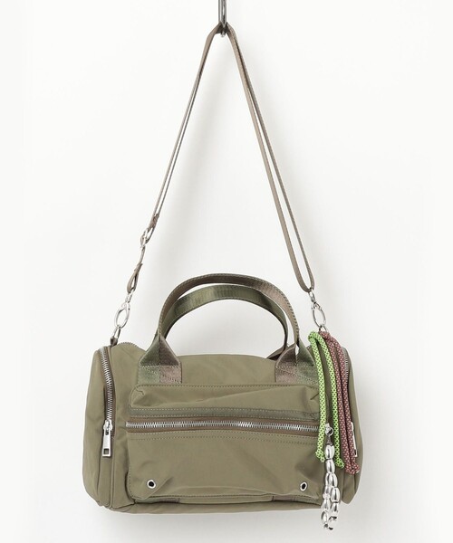 fredy emue（フレディエミュ）の「【CONTROL FREAK/コントロールフリーク】ミリタリーチャームボストンバッグ（ショルダーバッグ・レディース・オリーブ/ブラック・FREE）」の13枚目の写真