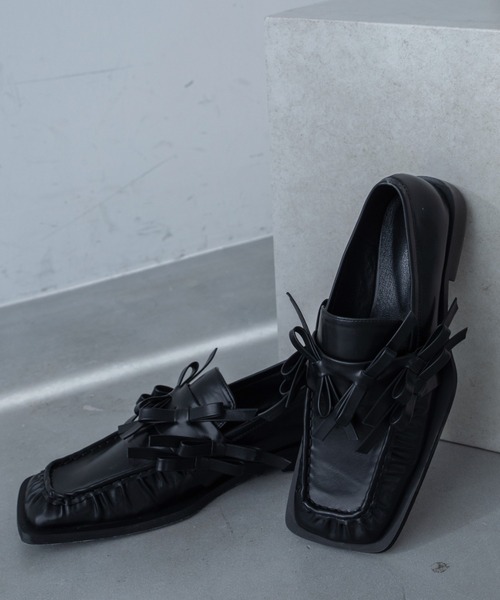 VACANCY（ヴァカンシー）の「ダブルリボンデザインローファー（ローファー・レディース・ブラック・SMALL/LARGE/MEDIUM）」の6枚目の写真