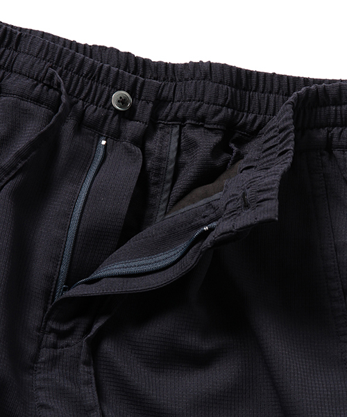 B:MING by BEAMS（ビーミングバイビームス）の「【Begin5月号掲載】【Smart5月号掲載】ビーミング by ビームス / ”Dot Air（TM）”パッカブルアンクルパンツ（その他パンツ・メンズ・ネイビー/ブラック・LARGE/MEDIUM/SMALL）」の9枚目の写真
