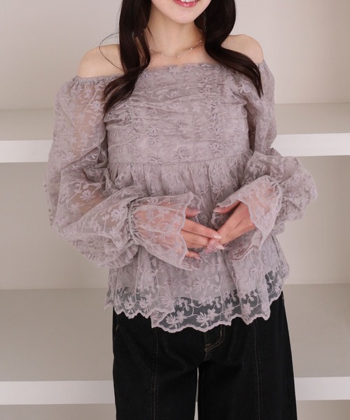 archives(アルシーヴ)の「刺繍レース2wayオフショルブラウス(シャツ/ブラウス・レディース・オフホワイト/グレー/ブラック・MEDIUM)」の19枚目の写真