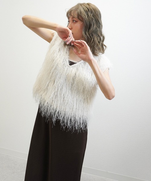 gossara（ゴサラ）の「サマーシャギーVネックベスト（ベスト・レディース・グレー/アイボリー/モカ・FREE）」の17枚目の写真