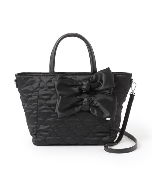 TO BE CHIC(トゥー ビー シック)の「サテンフラワーキルトトートバッグ(トートバッグ・レディース・ブラック/ピンク系その他2・FREE)」の1枚目の写真