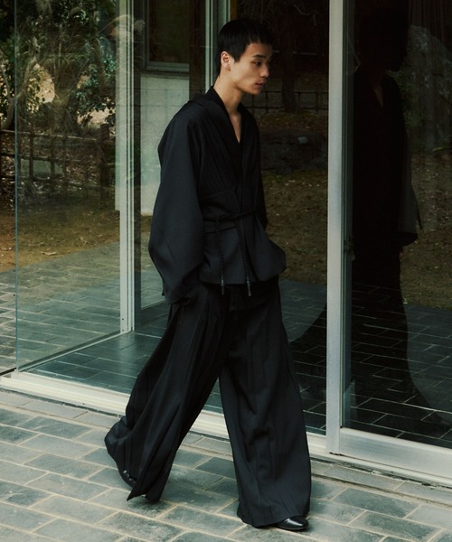 HARE（ハレ）の「【NARRIL】Judo-Style Hakama Trousers（デニムパンツ・メンズ・ブラック/ネイビー・SMALL/MEDIUM）」の4枚目の写真