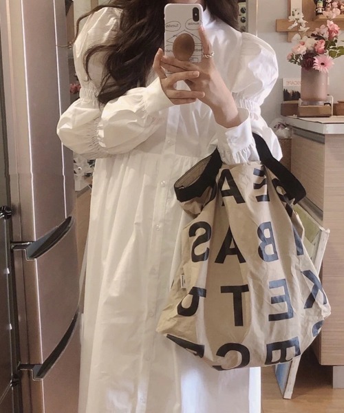SallyLunn（サリーラン）の「ボリュームスリーブ ギャザーフレアワンピース（ワンピース・レディース・ホワイト・X-LARGE/MEDIUM/LARGE/FREE）」の2枚目の写真