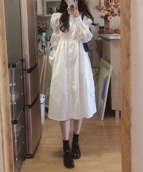 SallyLunn（サリーラン）の「ボリュームスリーブ ギャザーフレアワンピース（ワンピース・レディース・ホワイト・X-LARGE/MEDIUM/LARGE/FREE）」の3枚目の写真