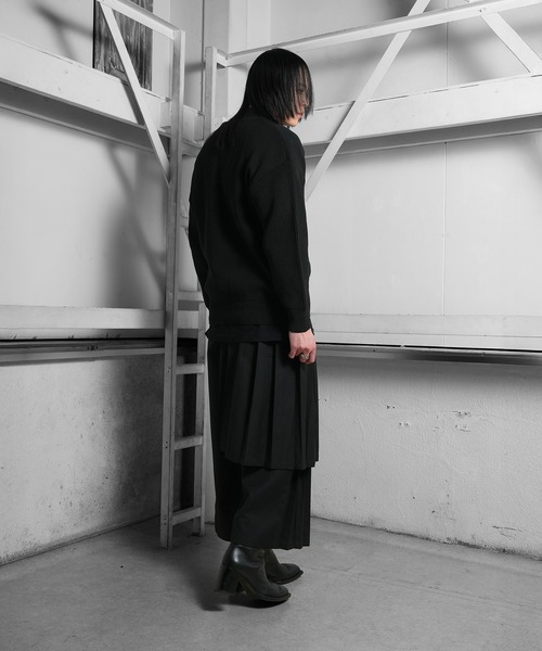 Ruze(ルゼ)の「HAKAMA pleats wide pants /ハカマプリーツワイドパンツ(その他パンツ・メンズ・ブラック・FREE)」の16枚目の写真