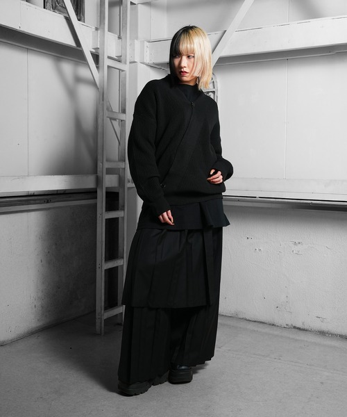 Ruze(ルゼ)の「HAKAMA pleats wide pants /ハカマプリーツワイドパンツ(その他パンツ・メンズ・ブラック・FREE)」の5枚目の写真