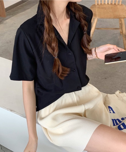 mielu(ミエル)の「オープンカラー半袖シャツ(シャツ/ブラウス・レディース・ホワイト/ベージュ/ブラック・LARGE/MEDIUM)」の2枚目の写真